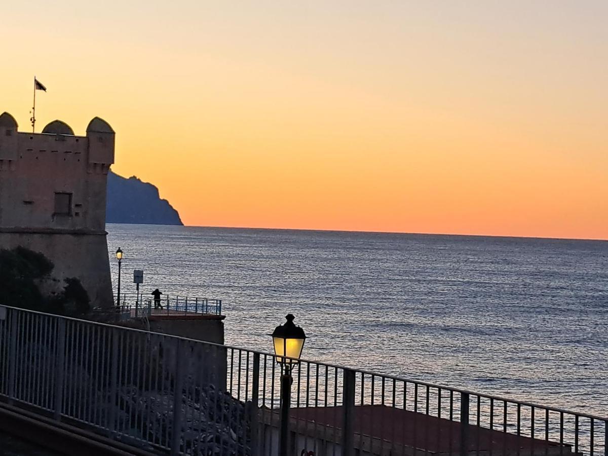 Апартаменты In Piazzetta A Nervi Генуя Экстерьер фото
